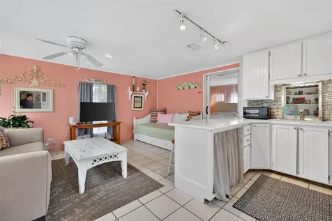 660 Linley Street Longboat Key FL 34228