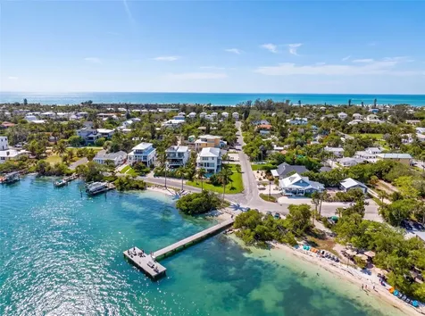 660 Linley Street Longboat Key FL 34228