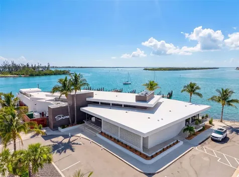 660 Linley Street Longboat Key FL 34228