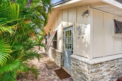 660 Linley Street Longboat Key FL 34228