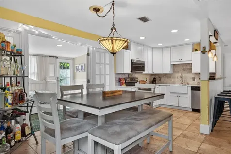 660 Linley Street Longboat Key FL 34228