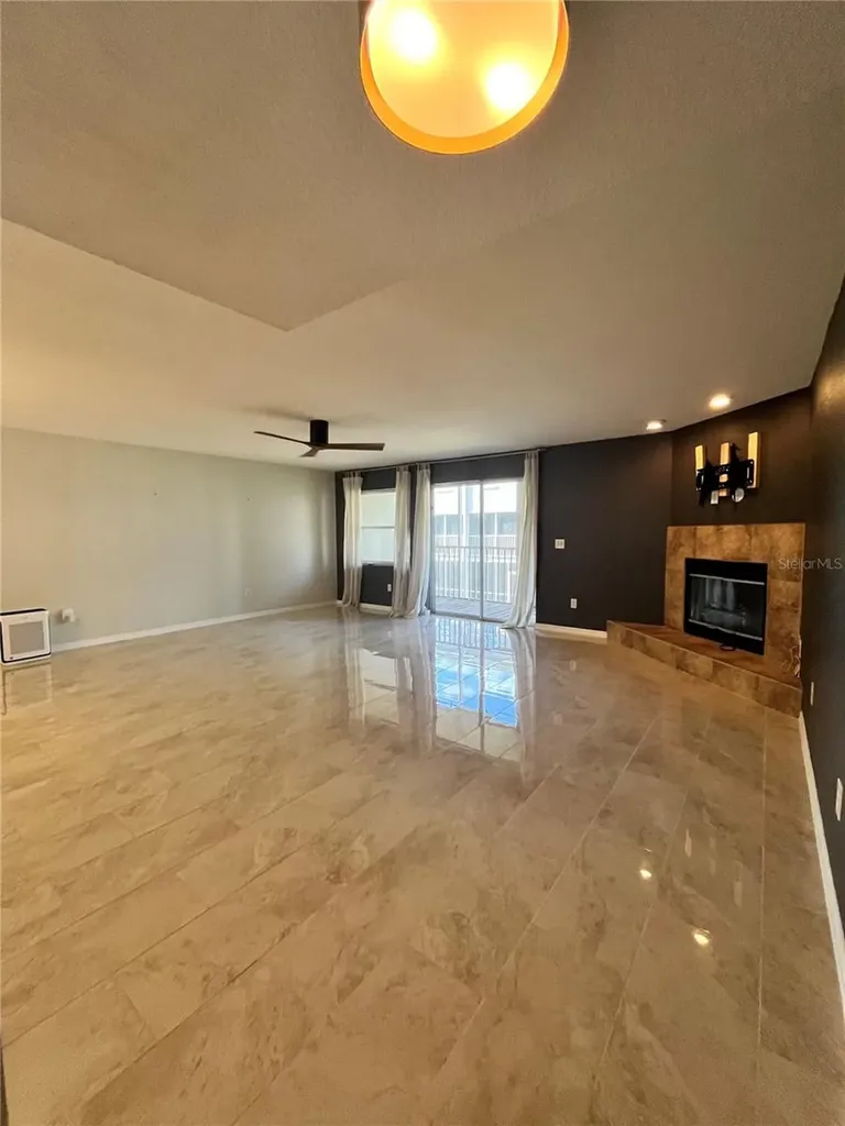 1117 S Pinellas Bayway S St Petersburg FL 33715