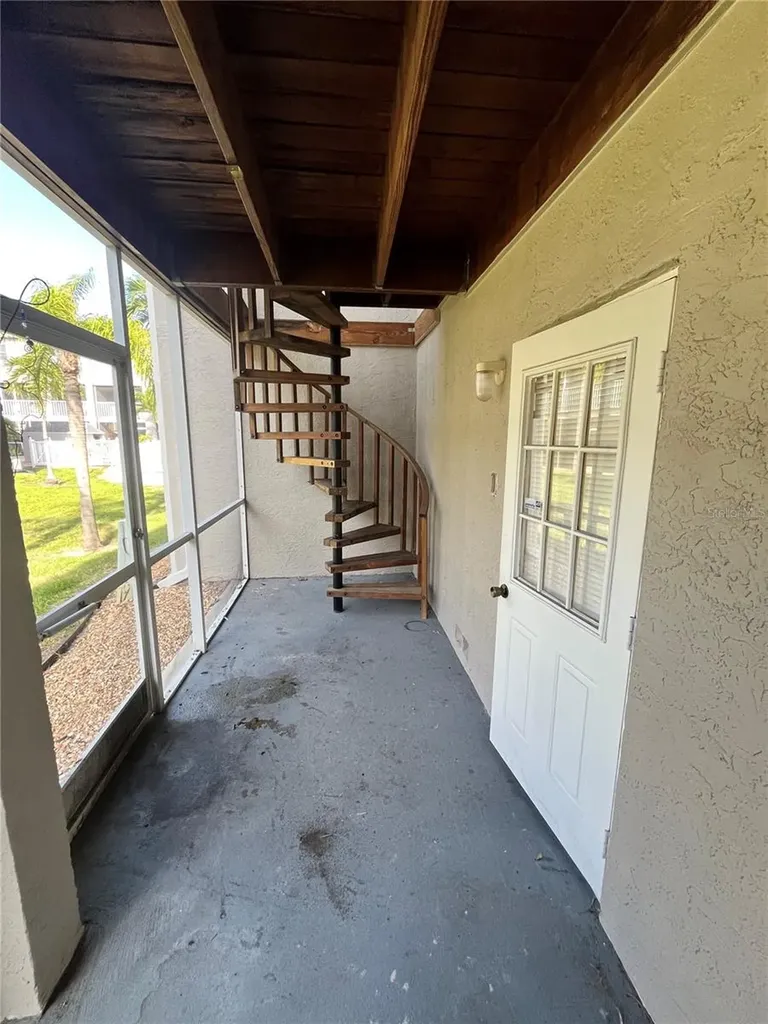 1117 S Pinellas Bayway S St Petersburg FL 33715