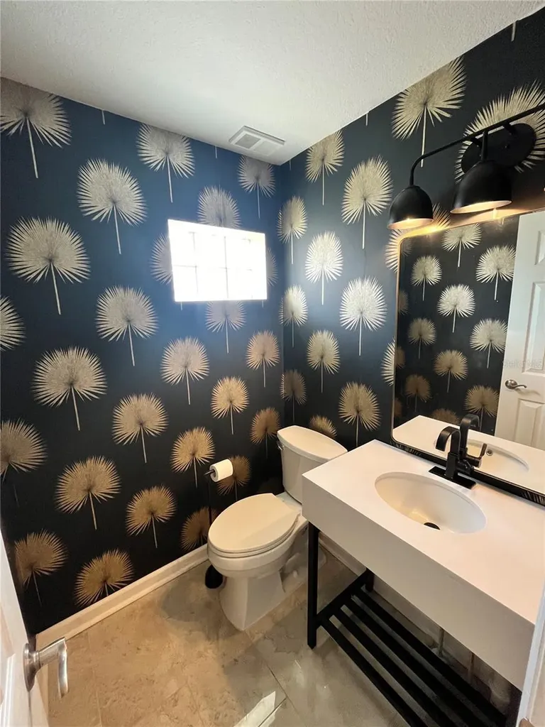 1117 S Pinellas Bayway S St Petersburg FL 33715