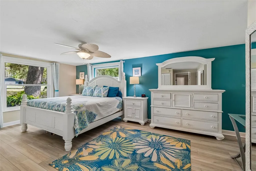 9950 Hilltop Drive New Port Richey FL 34654