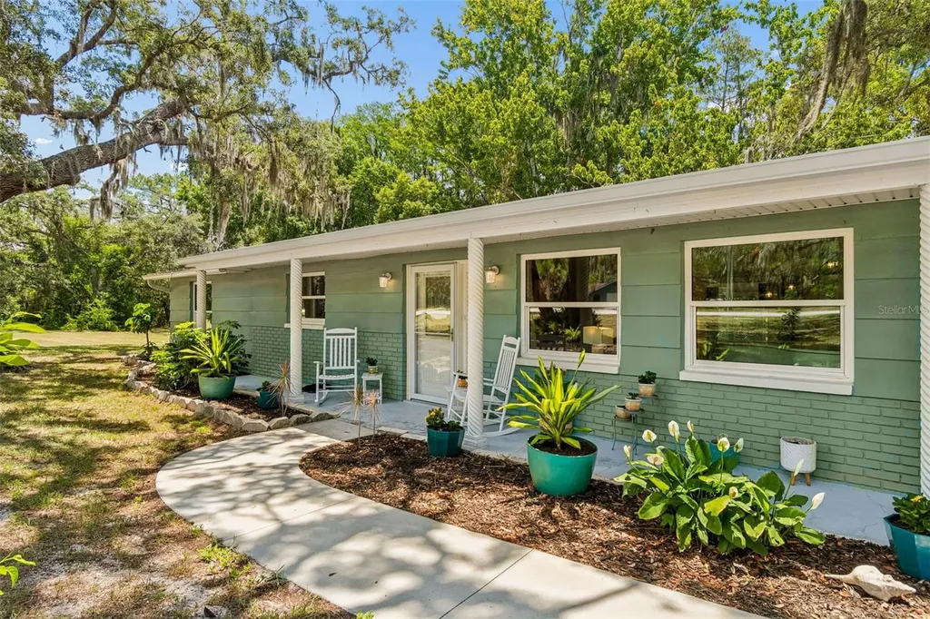 9950 Hilltop Drive New Port Richey FL 34654