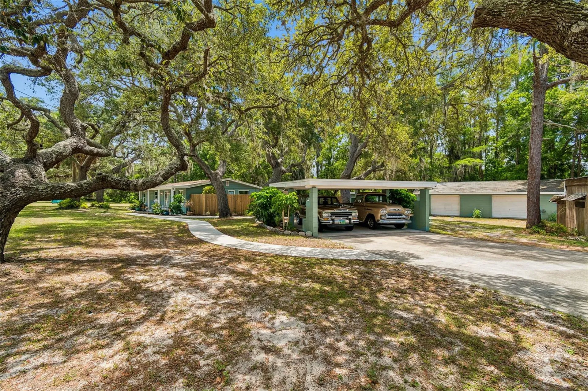 9950 Hilltop Drive New Port Richey FL 34654