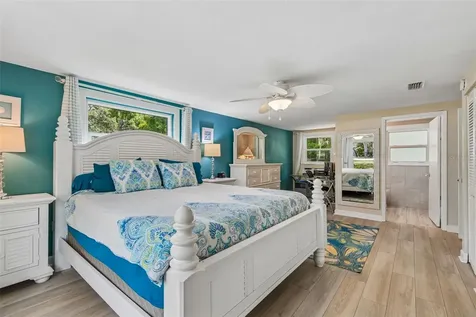 9950 Hilltop Drive New Port Richey FL 34654