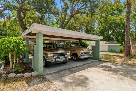 9950 Hilltop Drive New Port Richey FL 34654
