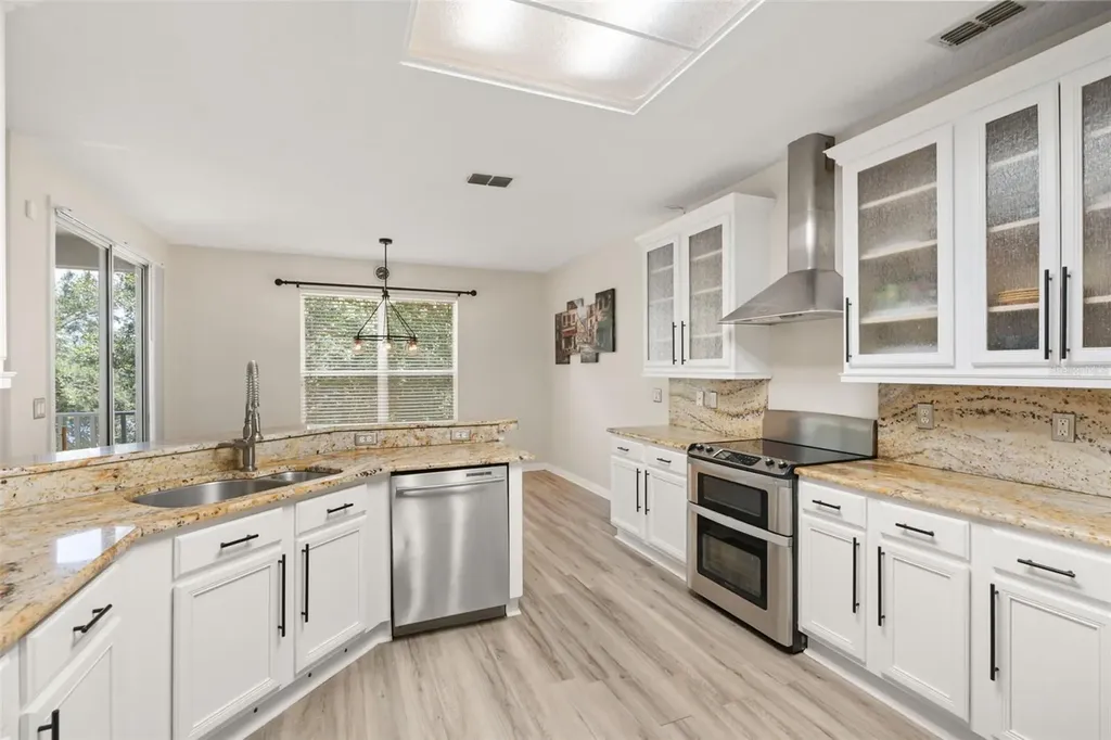 1679 Grandiflora Avenue Clermont FL 34711