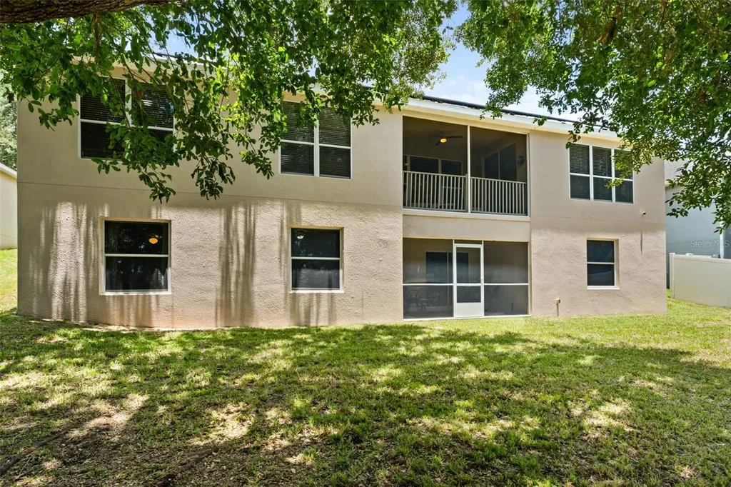 1679 Grandiflora Avenue Clermont FL 34711