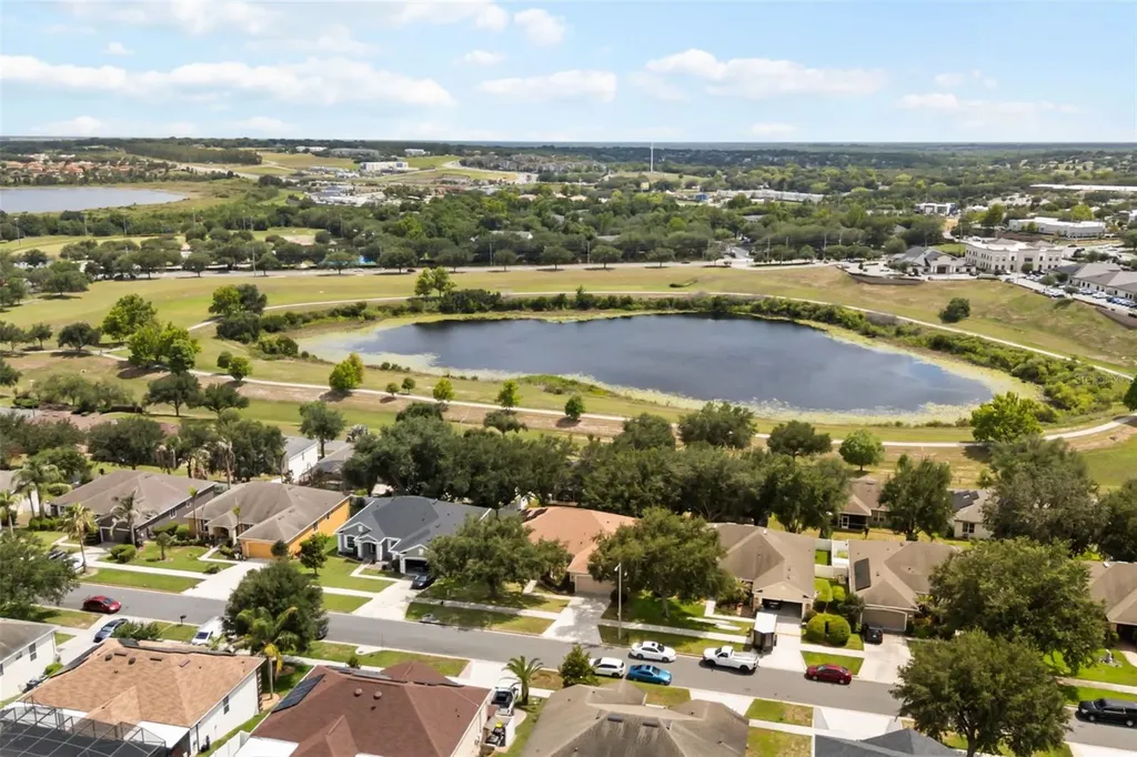 1679 Grandiflora Avenue Clermont FL 34711