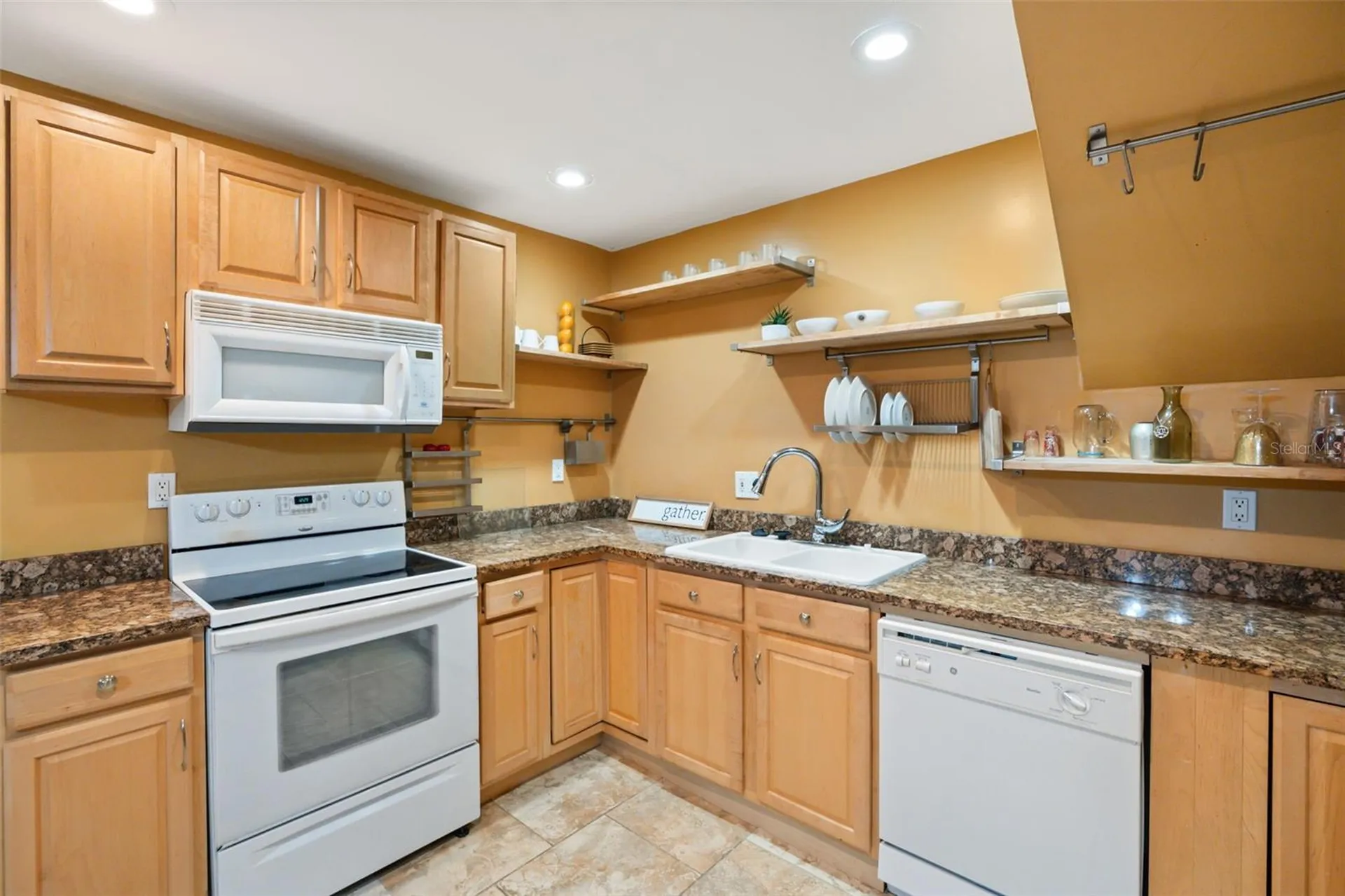 1679 Grandiflora Avenue Clermont FL 34711