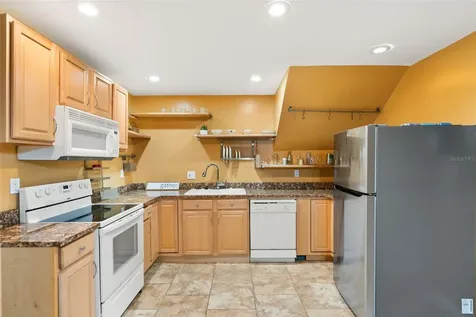 1679 Grandiflora Avenue Clermont FL 34711