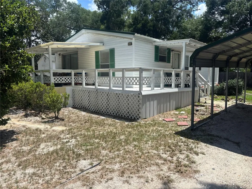 2695 NE 147th Court Silver Springs FL 34488