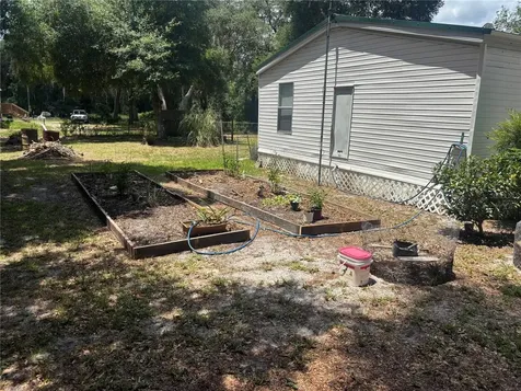 2695 NE 147th Court Silver Springs FL 34488