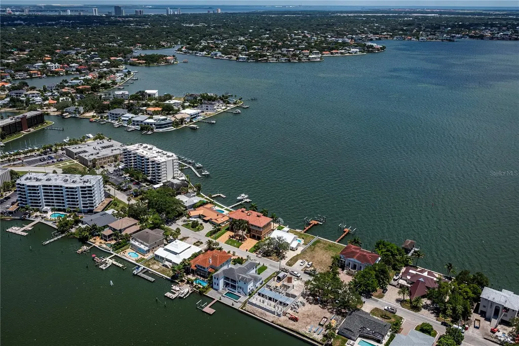 5812 Mariner Street Tampa FL 33609