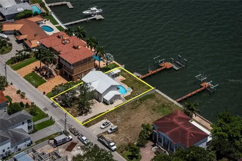 5812 Mariner Street Tampa FL 33609