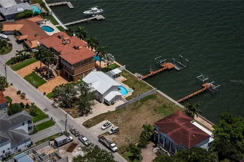5812 Mariner Street Tampa FL 33609