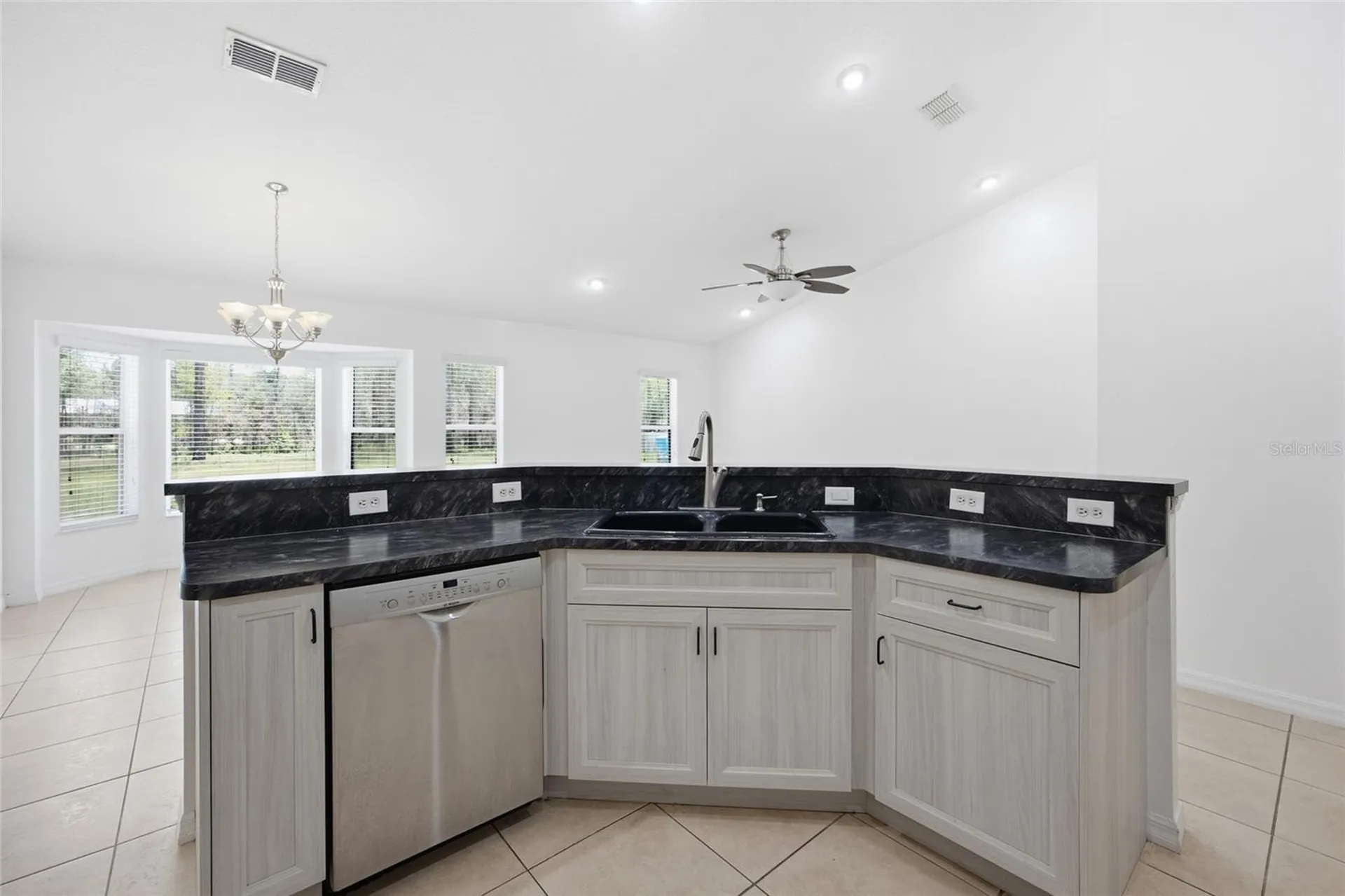 13911 SW 95th Street Dunnellon FL 34432
