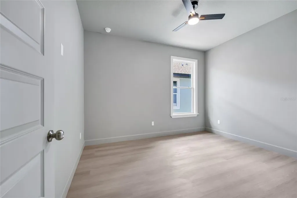 2034 E Grant Avenue Orlando FL 32806