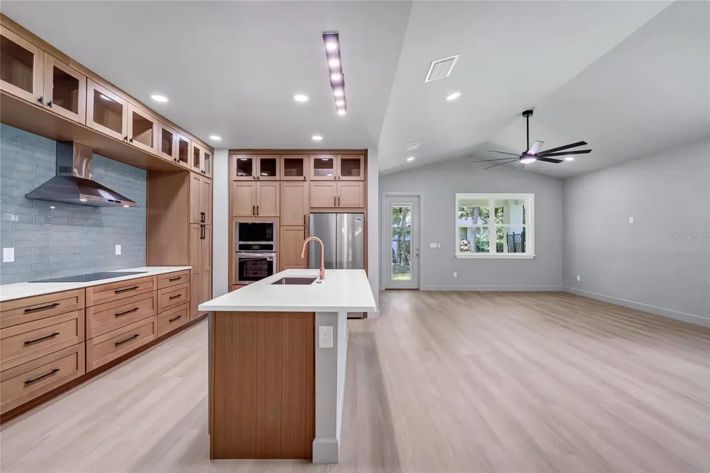 2034 E Grant Avenue Orlando FL 32806
