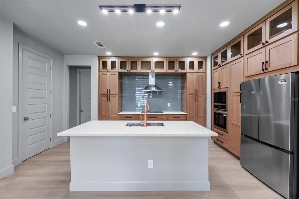 2034 E Grant Avenue Orlando FL 32806