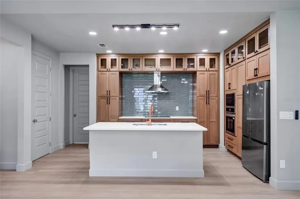 2034 E Grant Avenue Orlando FL 32806