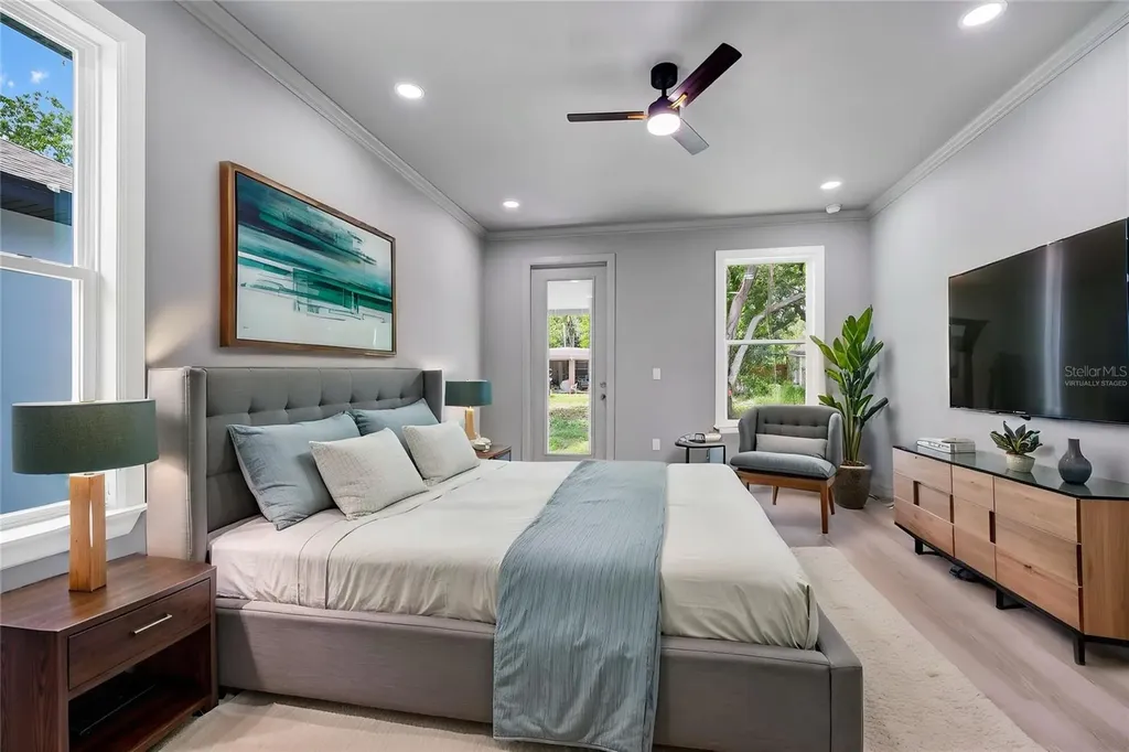 2034 E Grant Avenue Orlando FL 32806