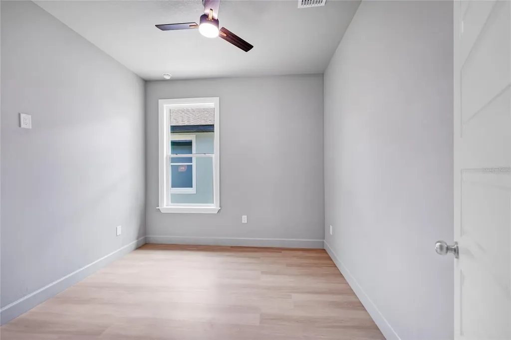2034 E Grant Avenue Orlando FL 32806