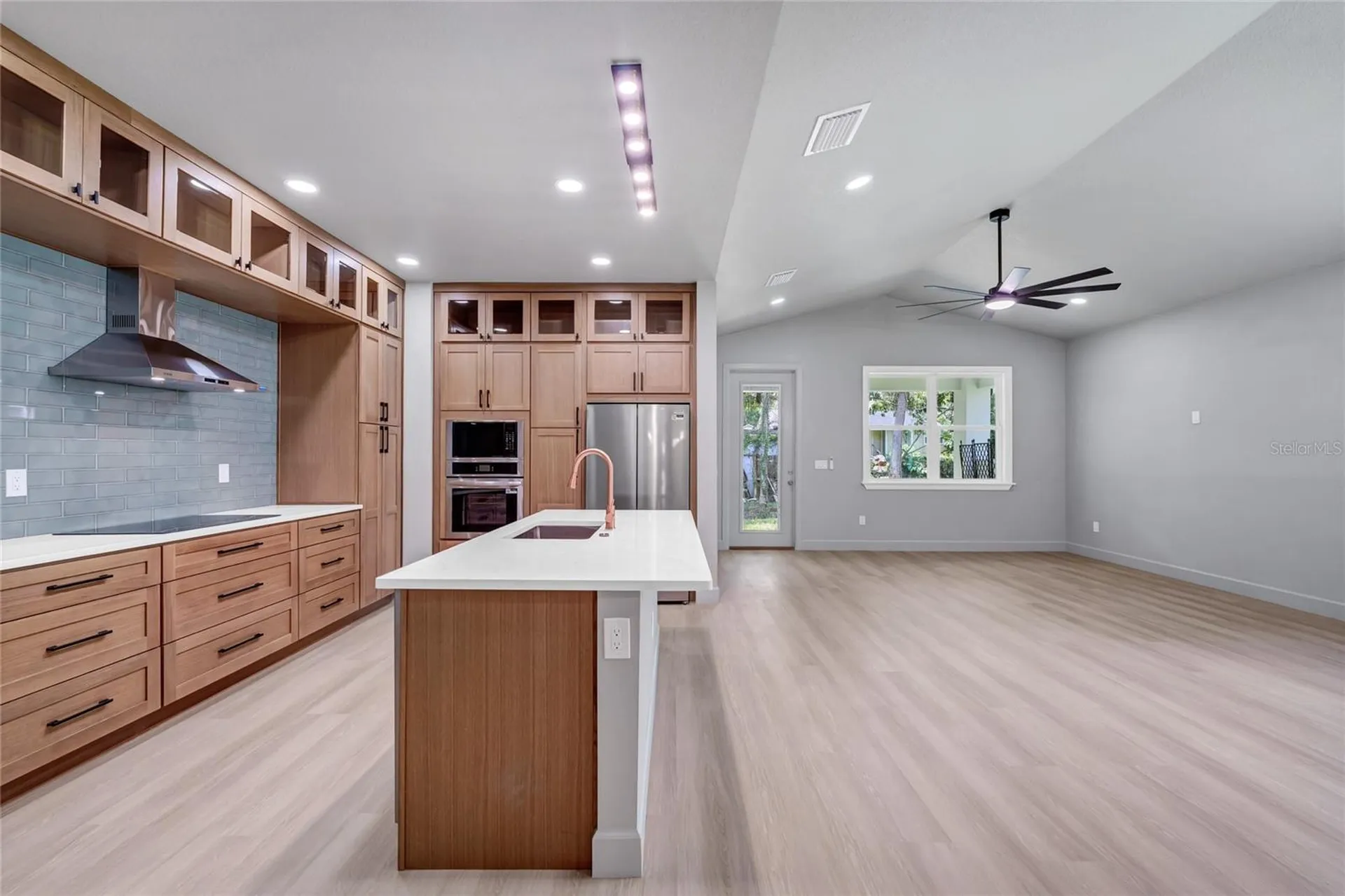 2034 E Grant Avenue Orlando FL 32806