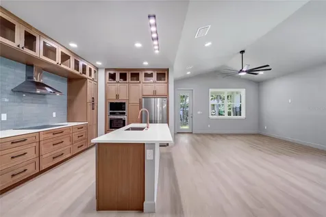 2034 E Grant Avenue Orlando FL 32806