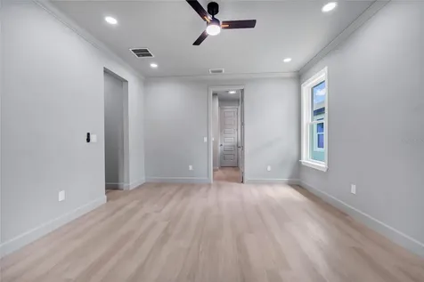 2034 E Grant Avenue Orlando FL 32806