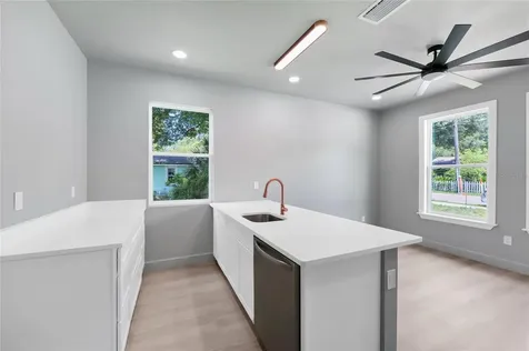 2034 E Grant Avenue Orlando FL 32806