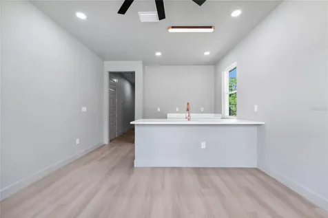 2034 E Grant Avenue Orlando FL 32806