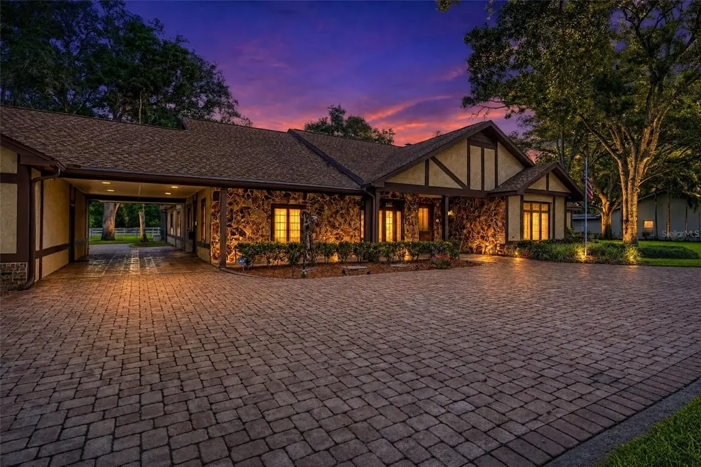 2160 Laurence Drive Clearwater FL 33764
