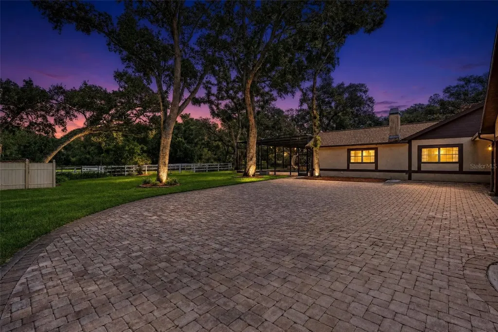 2160 Laurence Drive Clearwater FL 33764