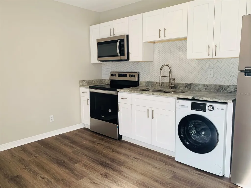3805 W Leona Street Tampa FL 33629