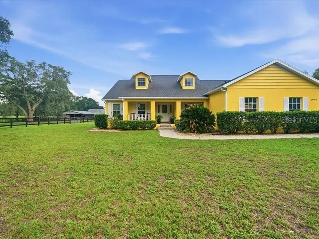 19950 SW 5th Place Dunnellon FL 34431
