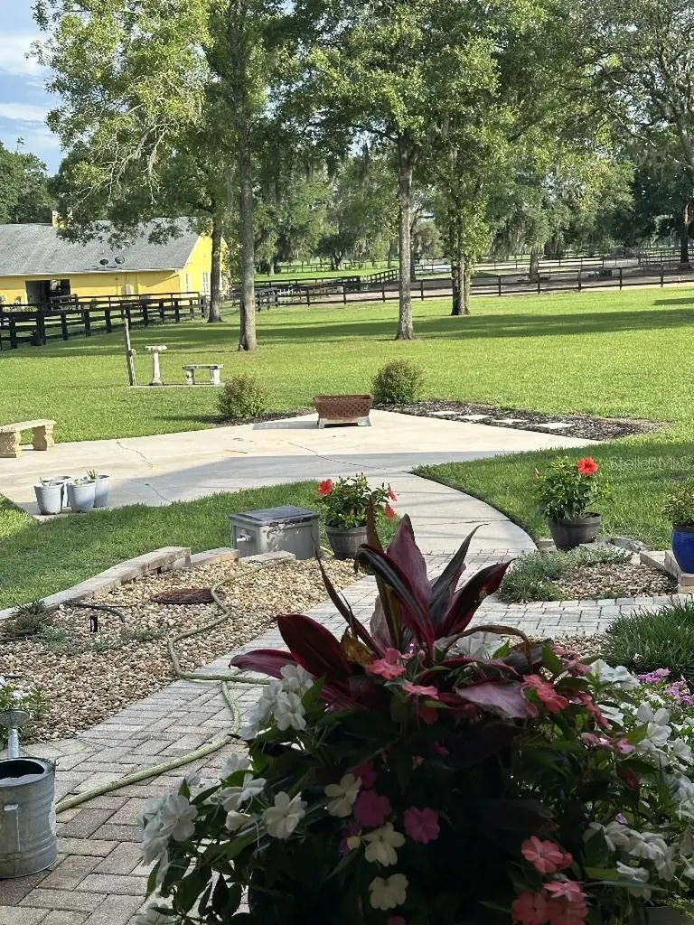 19950 SW 5th Place Dunnellon FL 34431