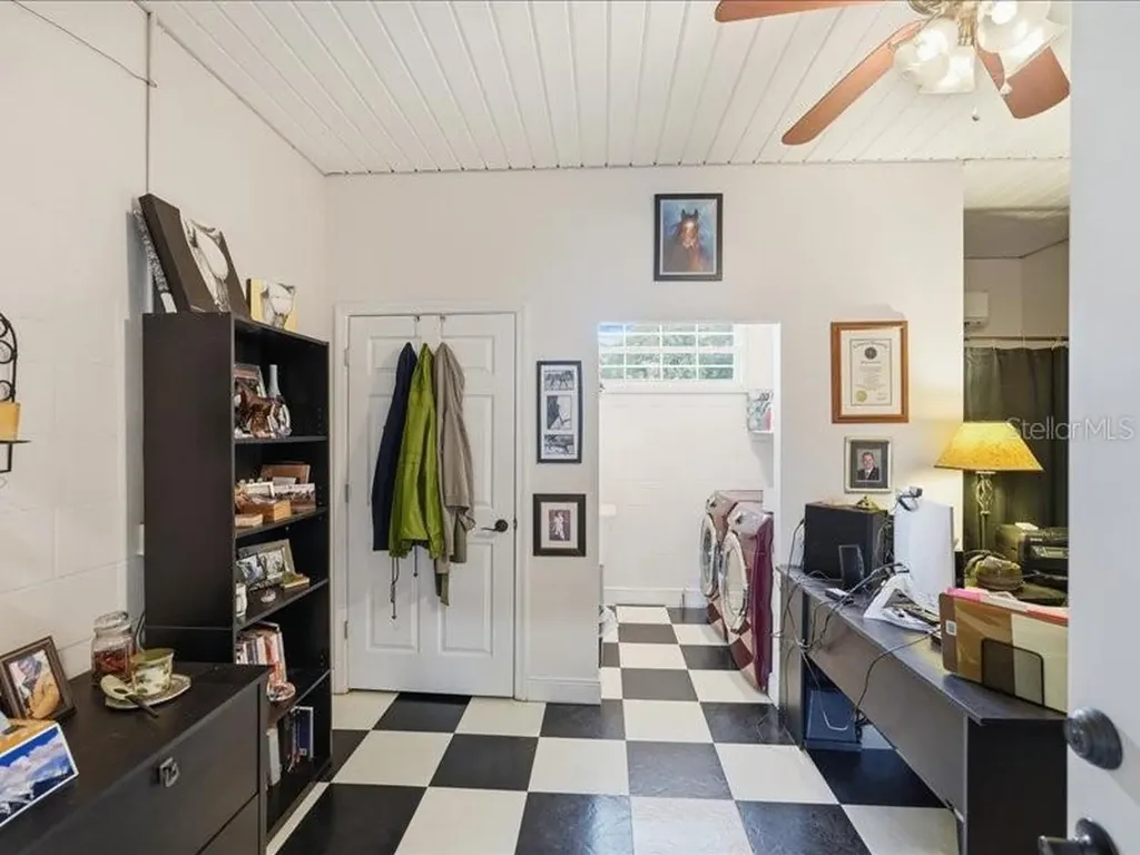 19950 SW 5th Place Dunnellon FL 34431