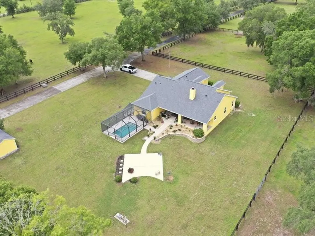 19950 SW 5th Place Dunnellon FL 34431