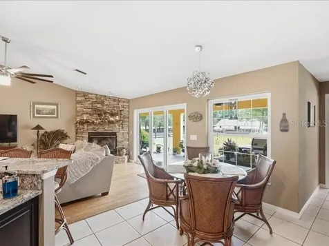 19950 SW 5th Place Dunnellon FL 34431