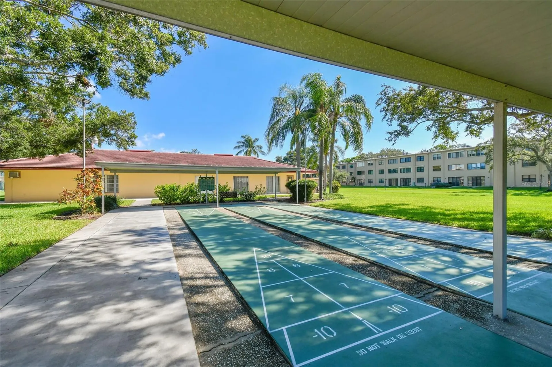 5095 Bay Street NE St Petersburg FL 33703