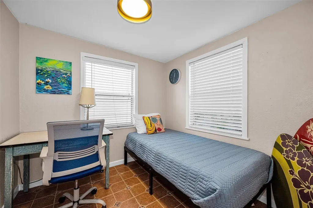 3829 2nd Avenue N St Petersburg FL 33713