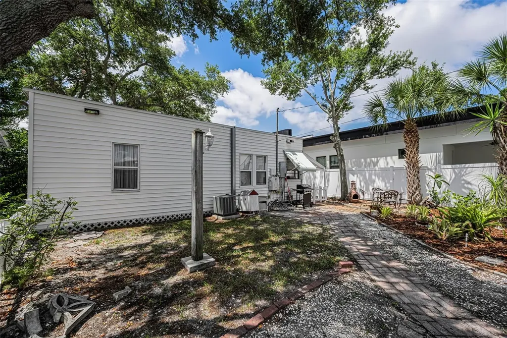 3829 2nd Avenue N St Petersburg FL 33713