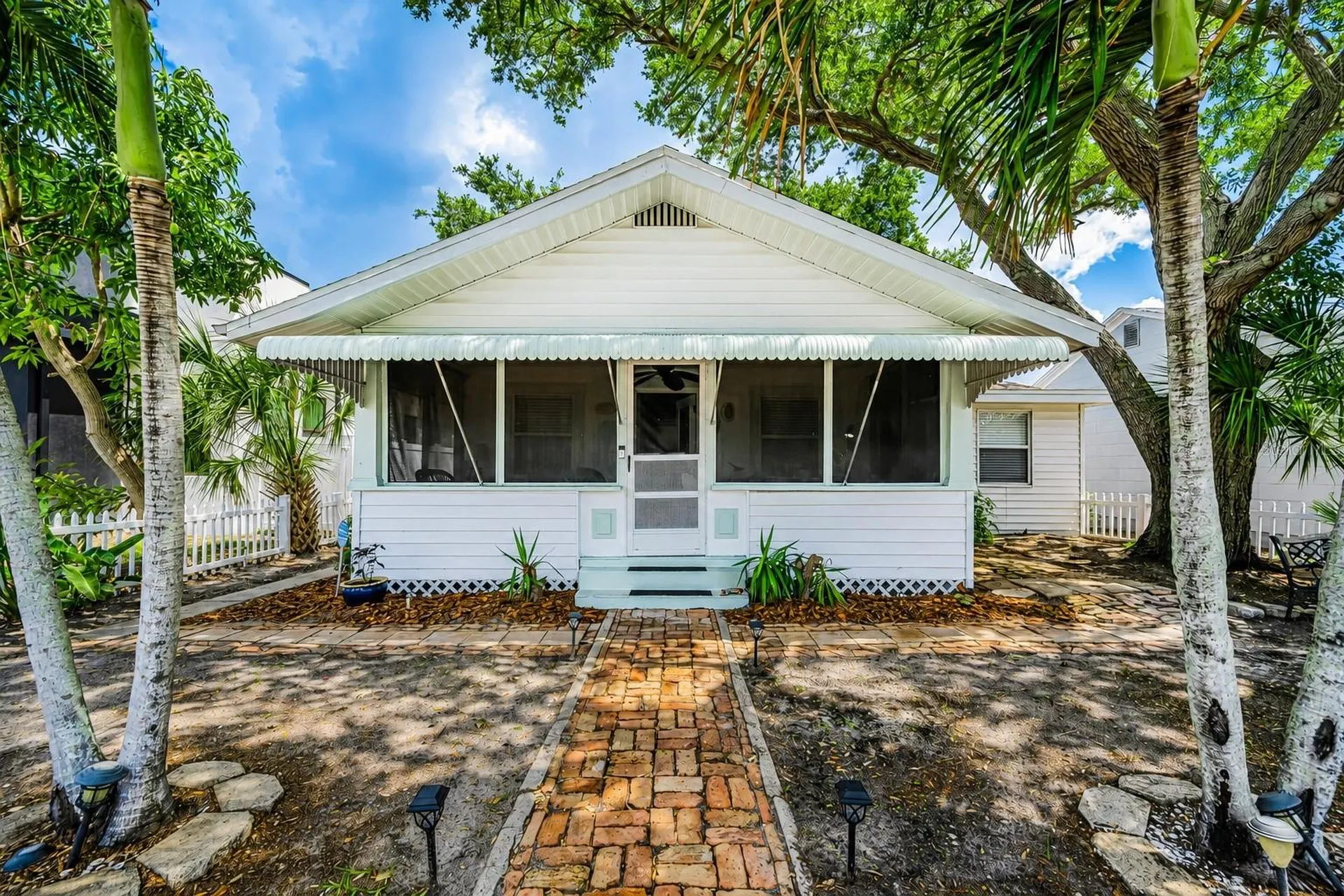 3829 2nd Avenue N St Petersburg FL 33713
