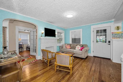 3829 2nd Avenue N St Petersburg FL 33713