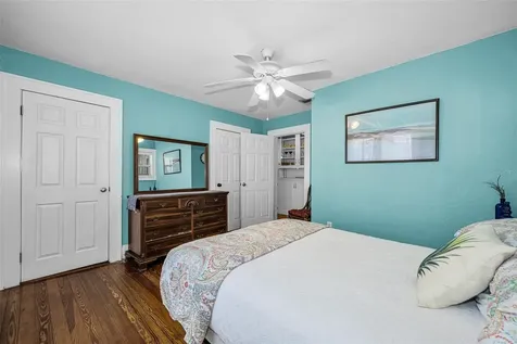 3829 2nd Avenue N St Petersburg FL 33713