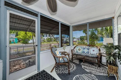 3829 2nd Avenue N St Petersburg FL 33713